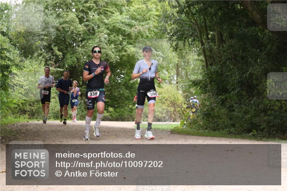 30.08.2026 - Elbe Triathlon Hamburg Antke Förster http://msf.ph/oto/10097202 30.08.2026 10:33:51 Laufen 269, 338, 366 meine-sportfotos.de