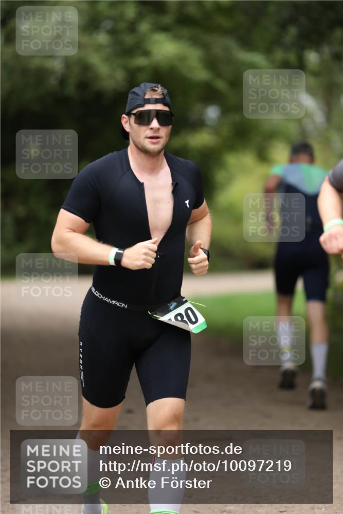 30.08.2026 - Elbe Triathlon Hamburg Antke Förster http://msf.ph/oto/10097219 30.08.2026 10:29:47 Laufen 30 meine-sportfotos.de