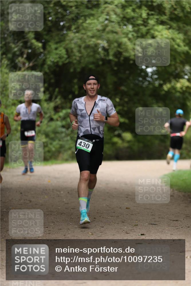30.08.2026 - Elbe Triathlon Hamburg Antke Förster http://msf.ph/oto/10097235 30.08.2026 10:30:15 Laufen 430 meine-sportfotos.de
