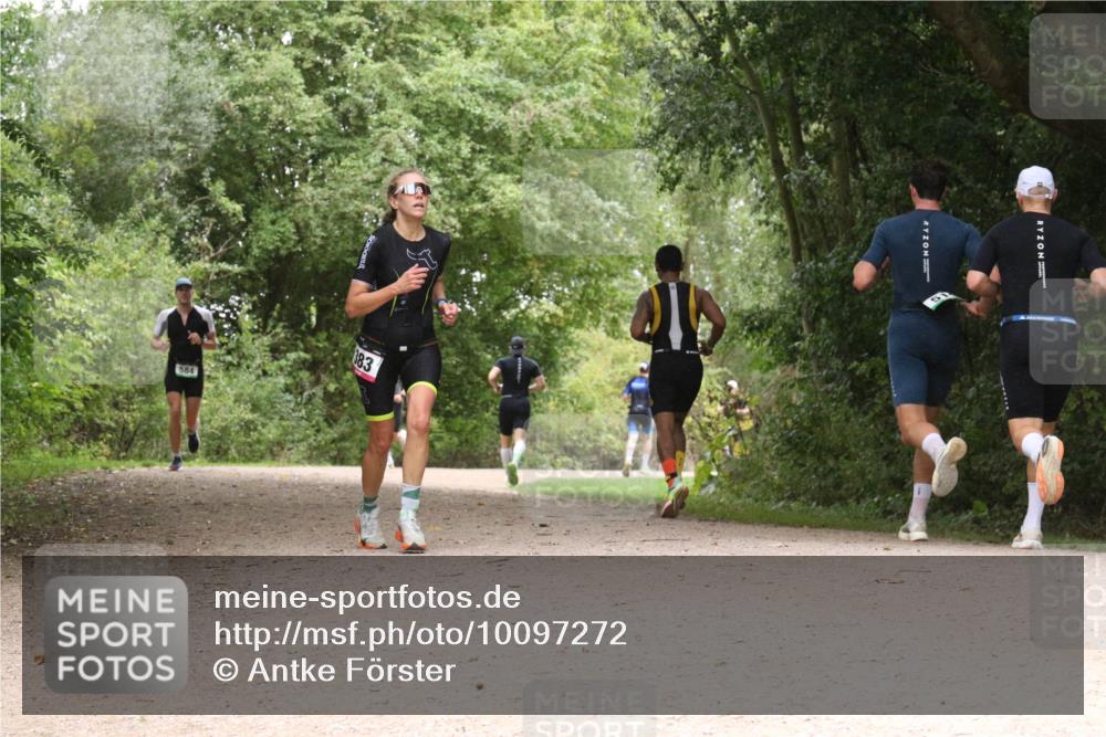30.08.2026 - Elbe Triathlon Hamburg Antke Förster http://msf.ph/oto/10097272 30.08.2026 10:34:56 Laufen 584 meine-sportfotos.de