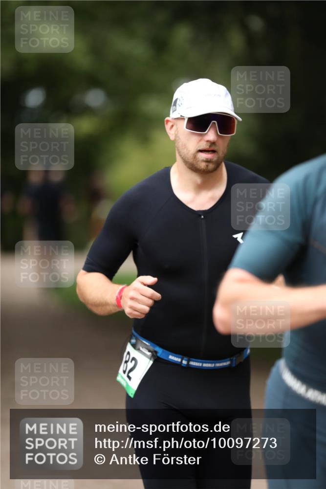 30.08.2026 - Elbe Triathlon Hamburg Antke Förster http://msf.ph/oto/10097273 30.08.2026 10:30:36 Laufen 82 meine-sportfotos.de