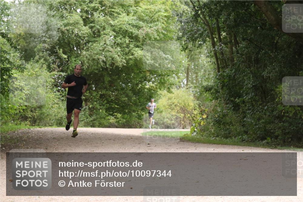 30.08.2026 - Elbe Triathlon Hamburg Antke Förster http://msf.ph/oto/10097344 30.08.2026 10:35:31 Laufen  meine-sportfotos.de