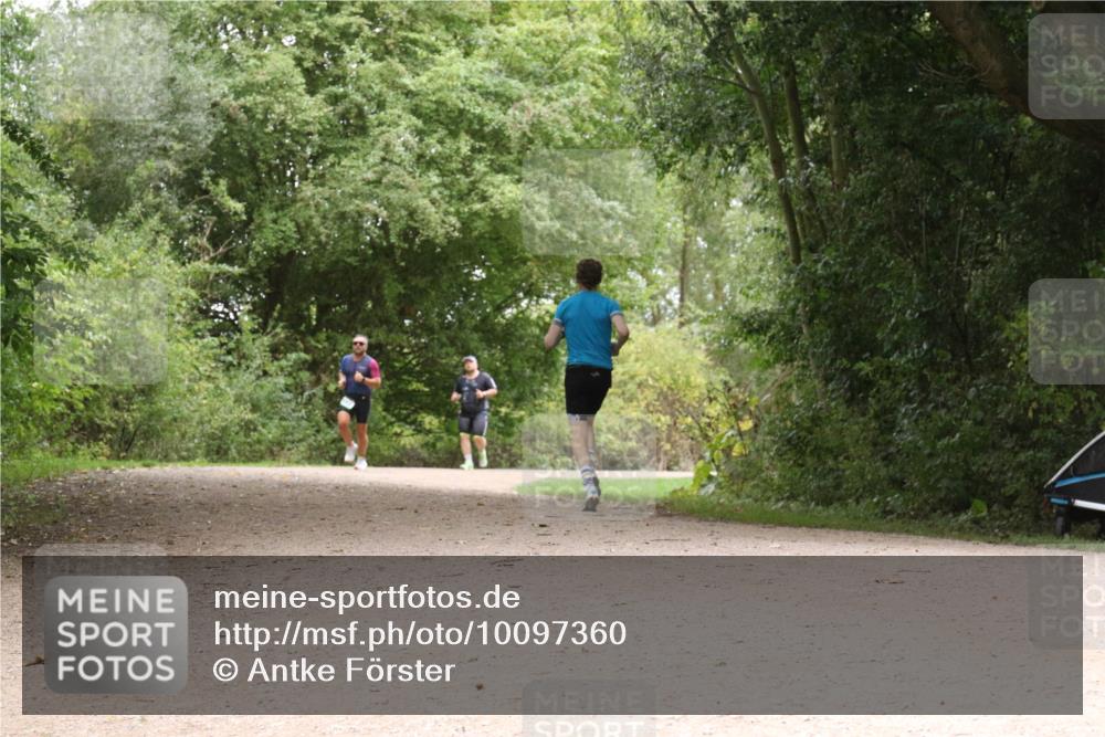 30.08.2026 - Elbe Triathlon Hamburg Antke Förster http://msf.ph/oto/10097360 30.08.2026 10:35:42 Laufen  meine-sportfotos.de