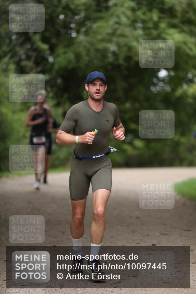 30.08.2026 - Elbe Triathlon Hamburg Antke Förster http://msf.ph/oto/10097445 30.08.2026 10:33:04 Laufen  meine-sportfotos.de