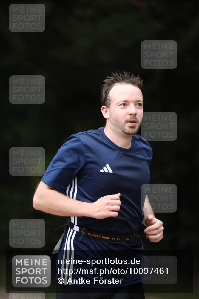 30.08.2026 - Elbe Triathlon Hamburg Antke Förster http://msf.ph/oto/10097461 30.08.2026 10:33:13 Laufen  meine-sportfotos.de