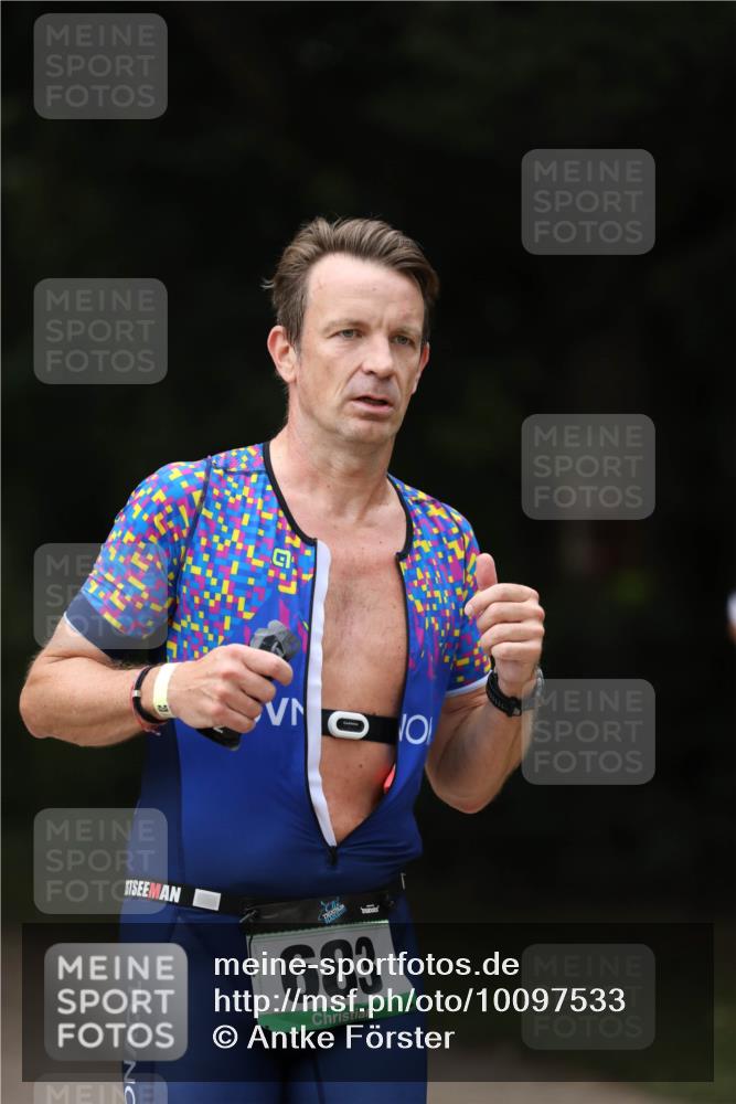 30.08.2026 - Elbe Triathlon Hamburg Antke Förster http://msf.ph/oto/10097533 30.08.2026 10:34:02 Laufen 10, 683 meine-sportfotos.de