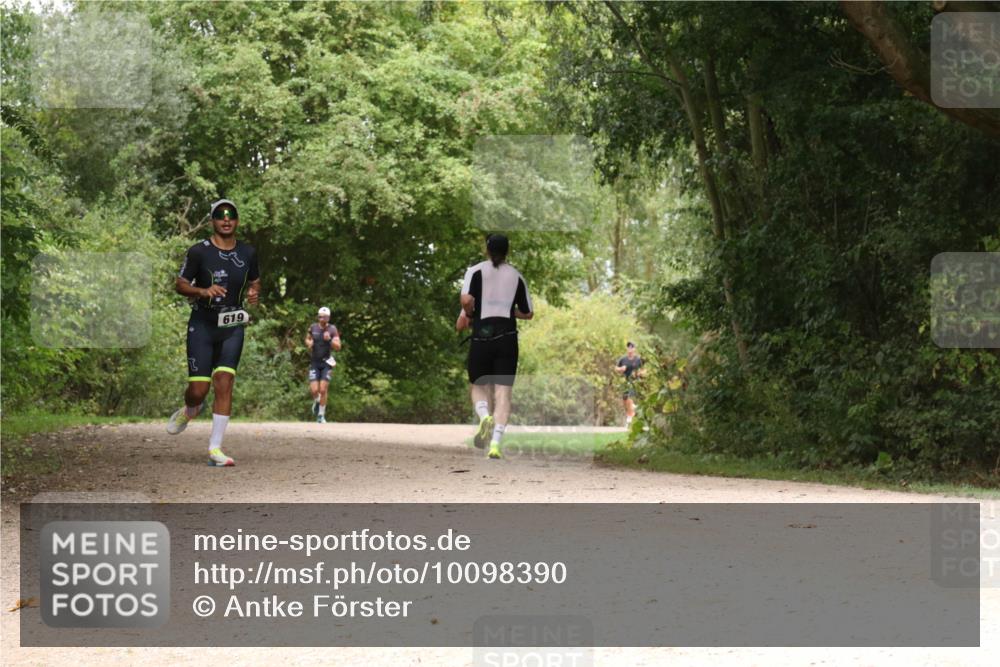 30.08.2026 - Elbe Triathlon Hamburg Antke Förster http://msf.ph/oto/10098390 30.08.2026 10:46:07 Laufen 619 meine-sportfotos.de