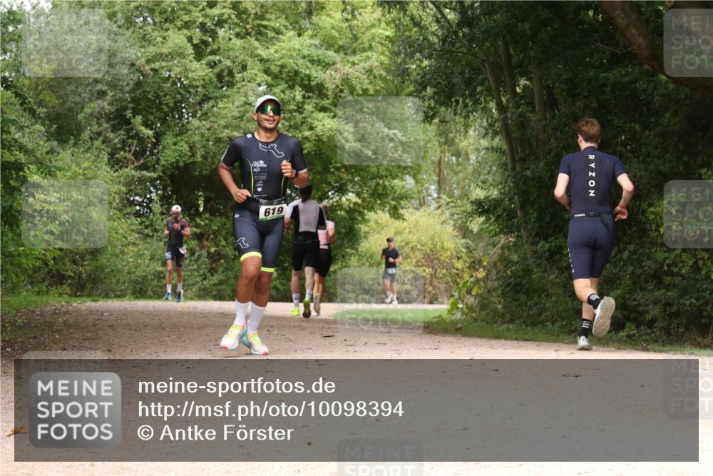 30.08.2026 - Elbe Triathlon Hamburg Antke Förster http://msf.ph/oto/10098394 30.08.2026 10:46:09 Laufen 619 meine-sportfotos.de