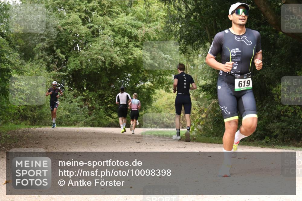 30.08.2026 - Elbe Triathlon Hamburg Antke Förster http://msf.ph/oto/10098398 30.08.2026 10:46:11 Laufen 619 meine-sportfotos.de