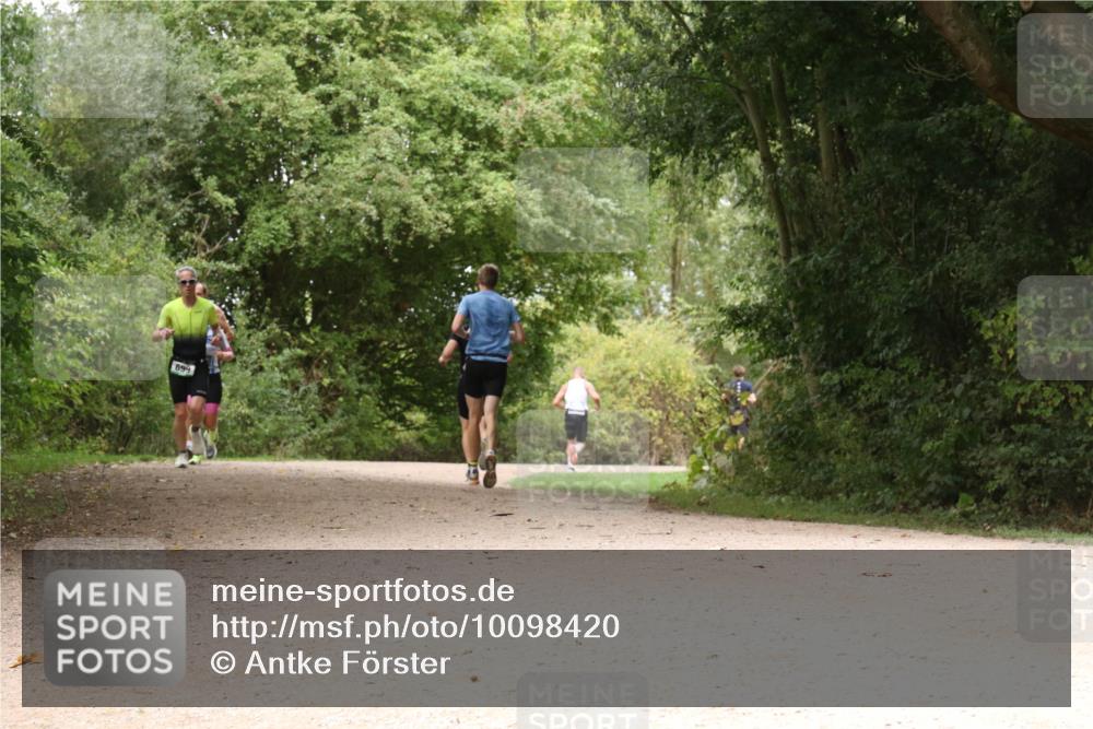 30.08.2026 - Elbe Triathlon Hamburg Antke Förster http://msf.ph/oto/10098420 30.08.2026 10:46:23 Laufen 899 meine-sportfotos.de