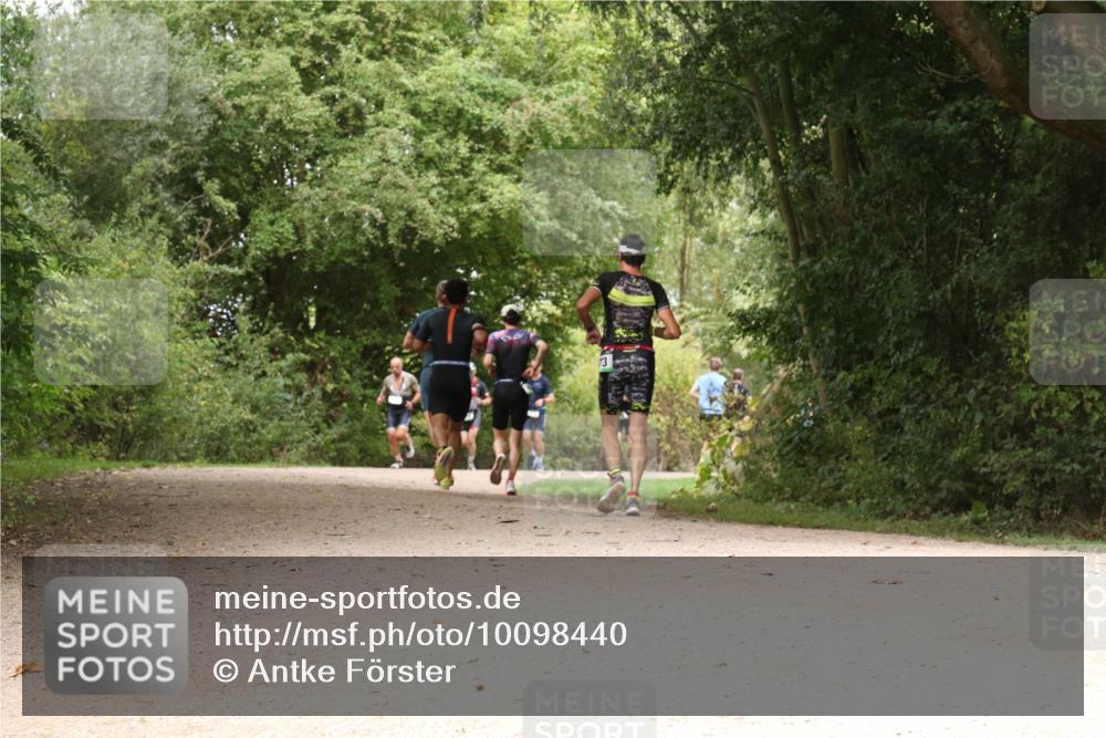 30.08.2026 - Elbe Triathlon Hamburg Antke Förster http://msf.ph/oto/10098440 30.08.2026 10:46:32 Laufen 13 meine-sportfotos.de