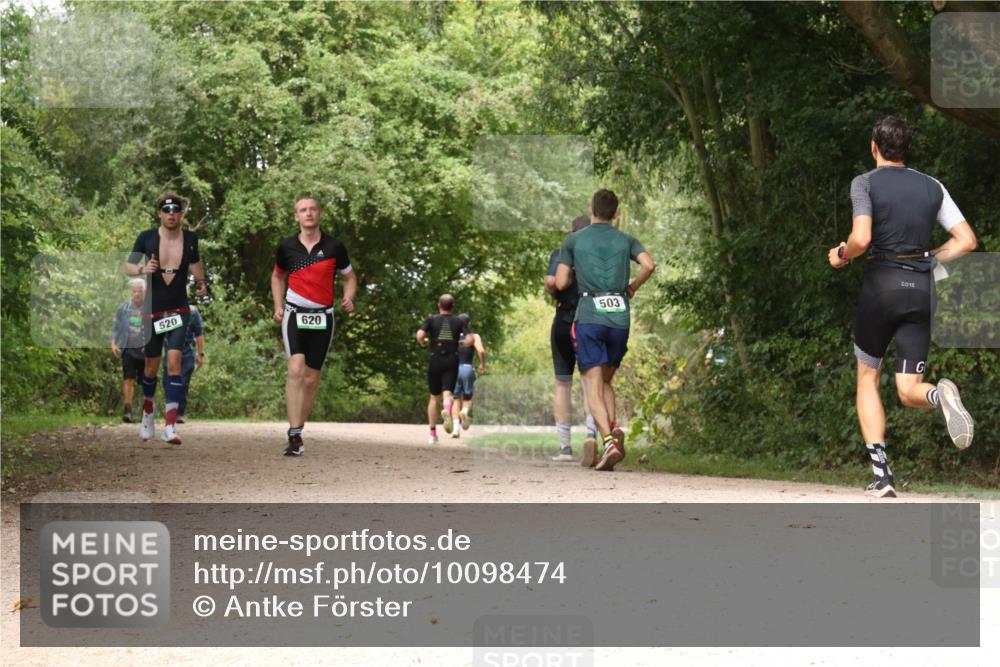 30.08.2026 - Elbe Triathlon Hamburg Antke Förster http://msf.ph/oto/10098474 30.08.2026 10:46:58 Laufen 520, 620, 503 meine-sportfotos.de
