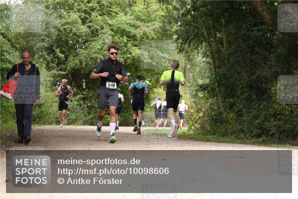 30.08.2026 - Elbe Triathlon Hamburg Antke Förster http://msf.ph/oto/10098606 30.08.2026 10:48:41 Laufen 548 meine-sportfotos.de
