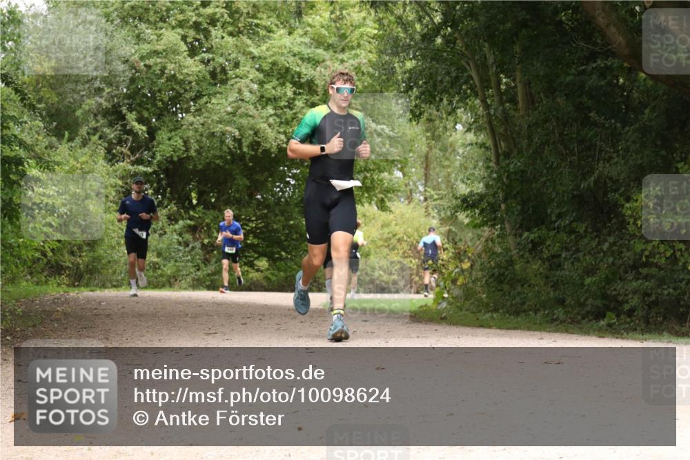 30.08.2026 - Elbe Triathlon Hamburg Antke Förster http://msf.ph/oto/10098624 30.08.2026 10:48:50 Laufen  meine-sportfotos.de