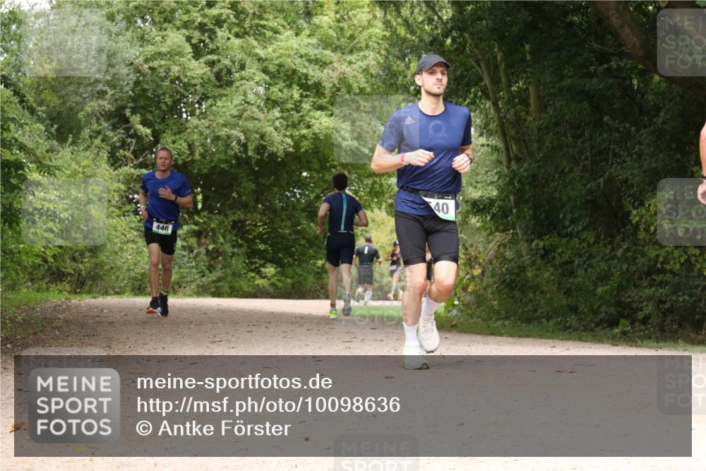 30.08.2026 - Elbe Triathlon Hamburg Antke Förster http://msf.ph/oto/10098636 30.08.2026 10:48:56 Laufen 446, 40 meine-sportfotos.de