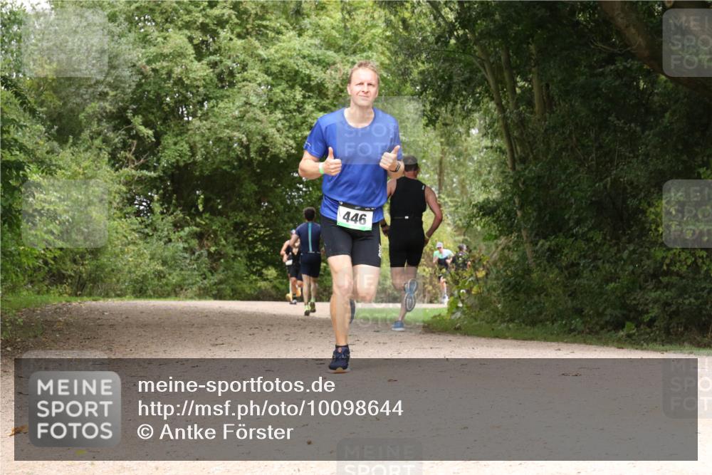 30.08.2026 - Elbe Triathlon Hamburg Antke Förster http://msf.ph/oto/10098644 30.08.2026 10:48:59 Laufen 446 meine-sportfotos.de