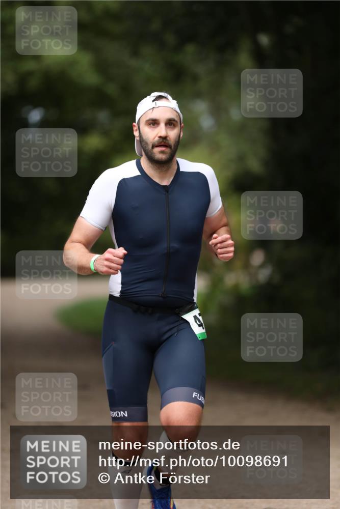 30.08.2026 - Elbe Triathlon Hamburg Antke Förster http://msf.ph/oto/10098691 30.08.2026 10:46:01 Laufen  meine-sportfotos.de