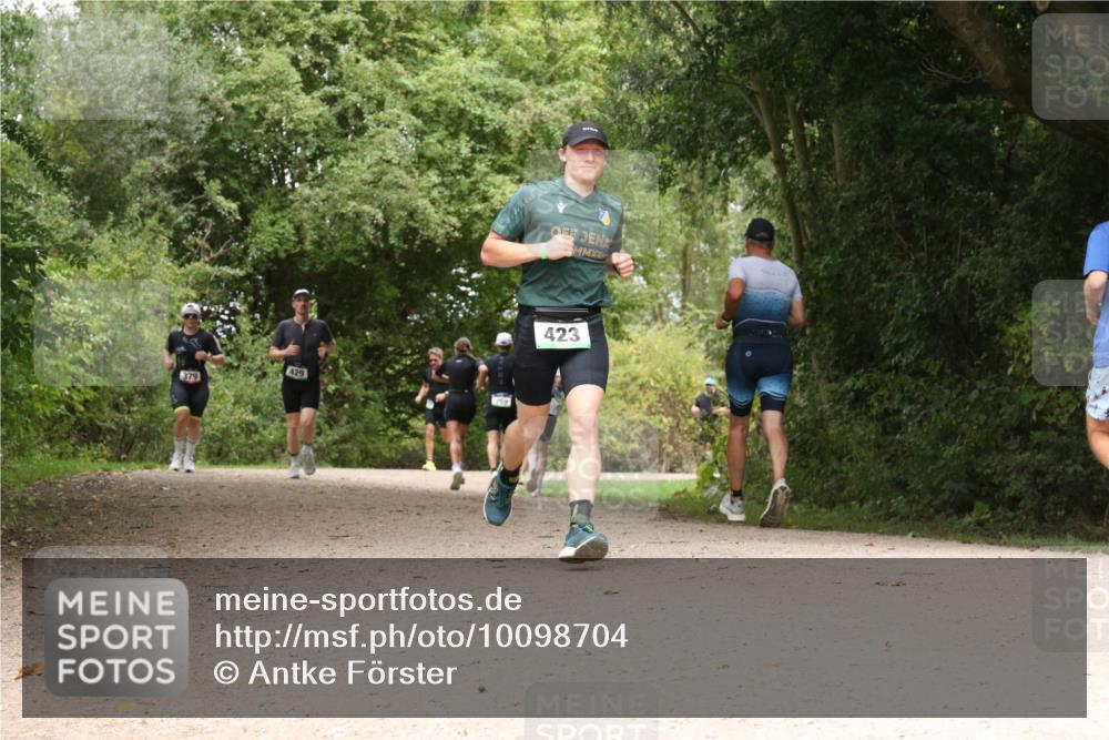 30.08.2026 - Elbe Triathlon Hamburg Antke Förster http://msf.ph/oto/10098704 30.08.2026 10:49:37 Laufen 429, 379, 423 meine-sportfotos.de