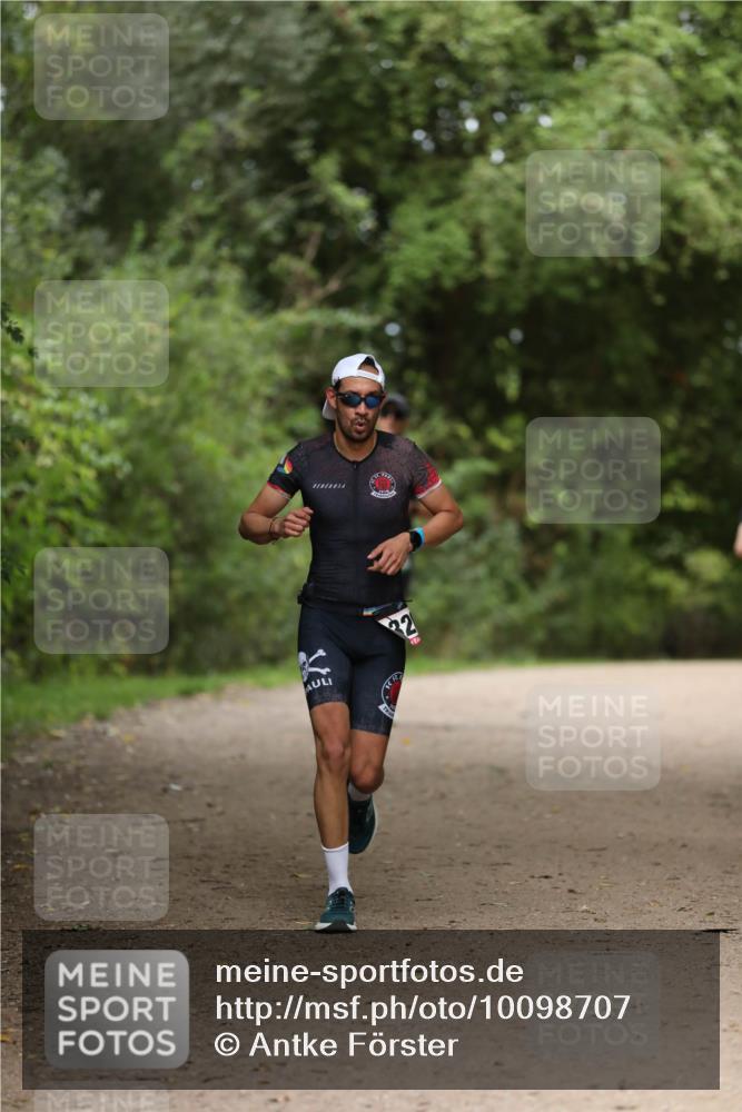 30.08.2026 - Elbe Triathlon Hamburg Antke Förster http://msf.ph/oto/10098707 30.08.2026 10:46:16 Laufen 50 meine-sportfotos.de