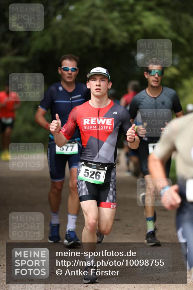 30.08.2026 - Elbe Triathlon Hamburg Antke Förster http://msf.ph/oto/10098755 30.08.2026 10:46:44 Laufen 577, 526, 6 meine-sportfotos.de