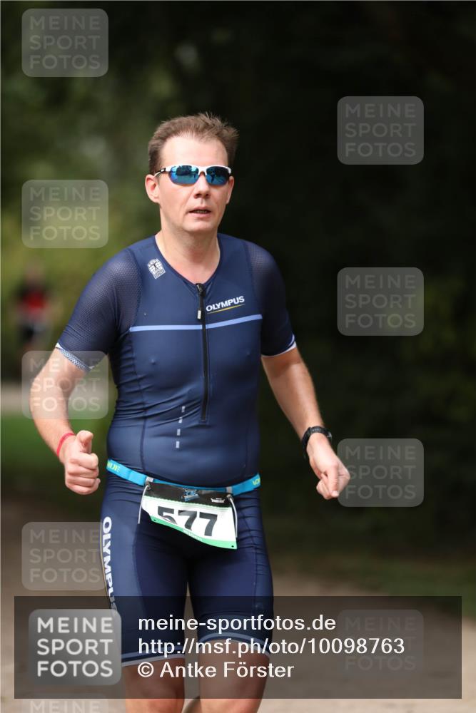 30.08.2026 - Elbe Triathlon Hamburg Antke Förster http://msf.ph/oto/10098763 30.08.2026 10:46:46 Laufen 577 meine-sportfotos.de
