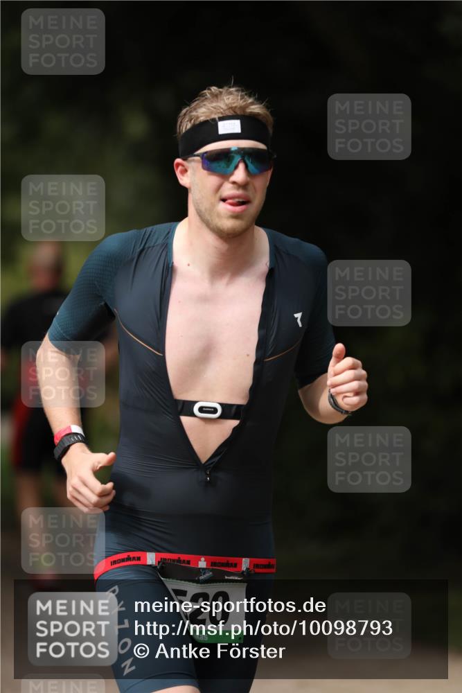 30.08.2026 - Elbe Triathlon Hamburg Antke Förster http://msf.ph/oto/10098793 30.08.2026 10:47:03 Laufen 0, 20 meine-sportfotos.de