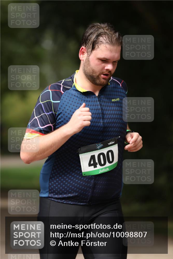 30.08.2026 - Elbe Triathlon Hamburg Antke Förster http://msf.ph/oto/10098807 30.08.2026 10:47:25 Laufen 400 meine-sportfotos.de