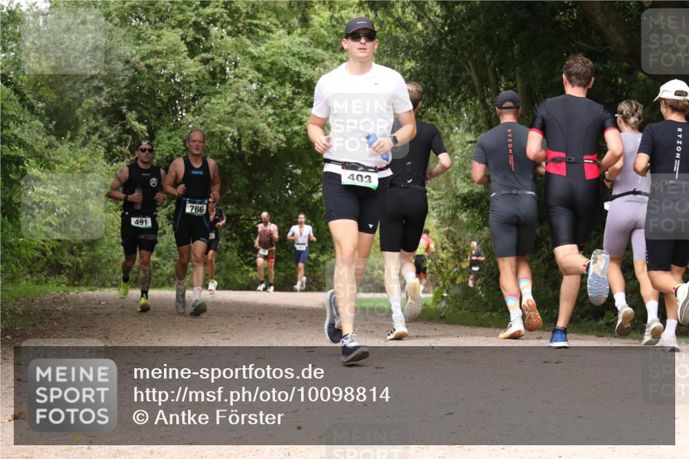 30.08.2026 - Elbe Triathlon Hamburg Antke Förster http://msf.ph/oto/10098814 30.08.2026 10:50:42 Laufen 491, 766, 403 meine-sportfotos.de