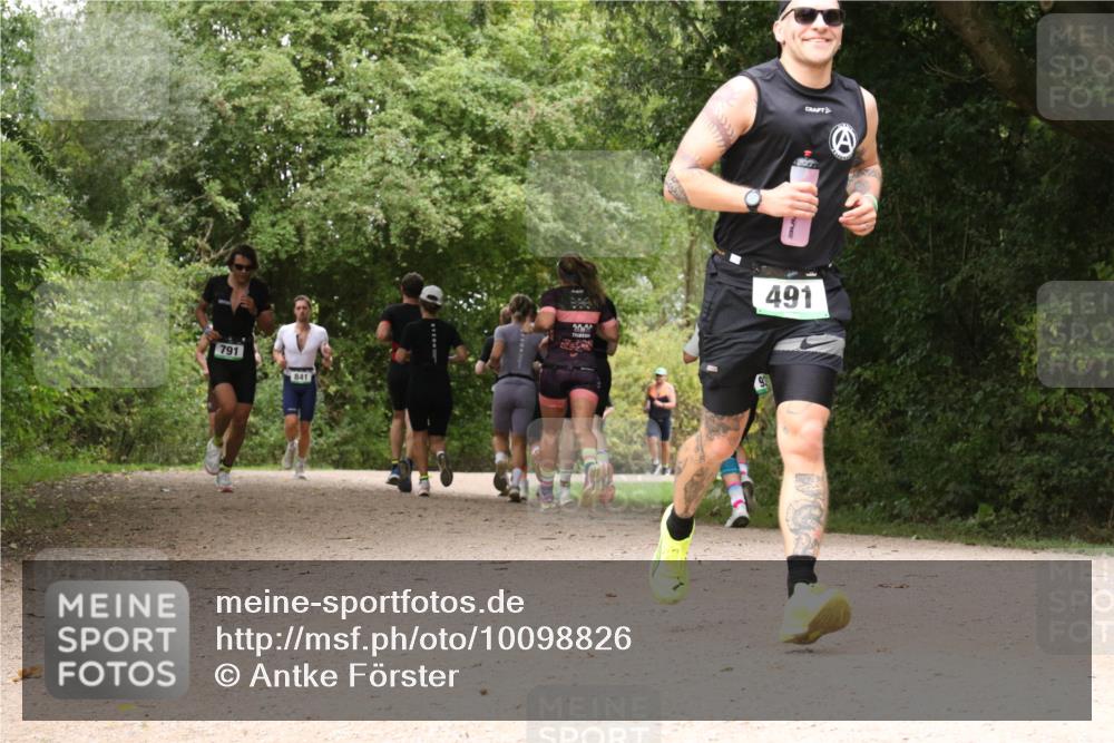 30.08.2026 - Elbe Triathlon Hamburg Antke Förster http://msf.ph/oto/10098826 30.08.2026 10:50:46 Laufen 791, 841, 491 meine-sportfotos.de