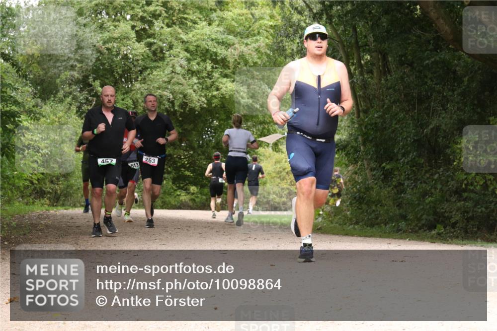30.08.2026 - Elbe Triathlon Hamburg Antke Förster http://msf.ph/oto/10098864 30.08.2026 10:51:02 Laufen 263, 457, 613 meine-sportfotos.de