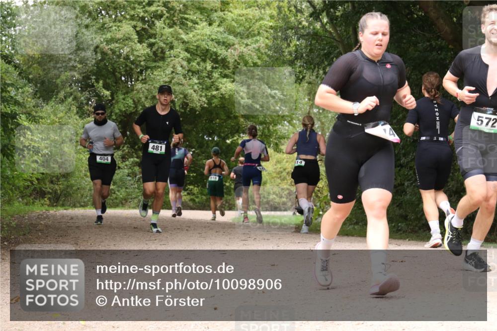 30.08.2026 - Elbe Triathlon Hamburg Antke Förster http://msf.ph/oto/10098906 30.08.2026 10:51:48 Laufen 404, 481, 818, 14, 572 meine-sportfotos.de