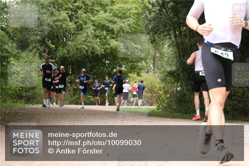 30.08.2026 - Elbe Triathlon Hamburg Antke Förster http://msf.ph/oto/10099030 30.08.2026 10:53:09 Laufen 9, 591, 660 meine-sportfotos.de