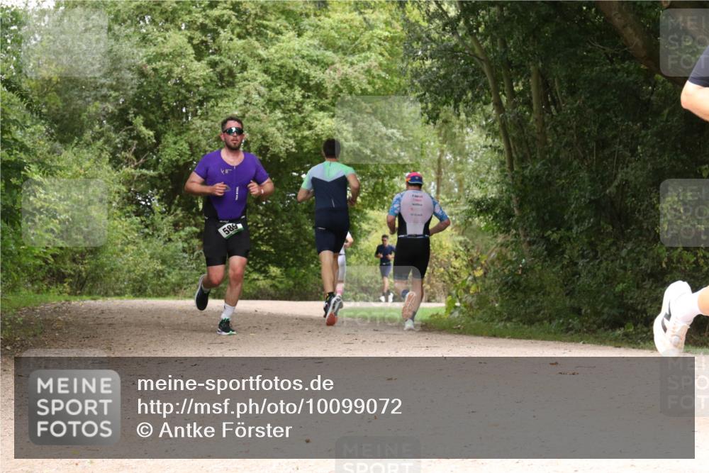 30.08.2026 - Elbe Triathlon Hamburg Antke Förster http://msf.ph/oto/10099072 30.08.2026 10:53:29 Laufen 589 meine-sportfotos.de