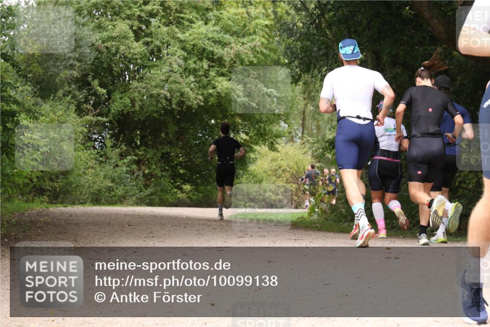 30.08.2026 - Elbe Triathlon Hamburg Antke Förster http://msf.ph/oto/10099138 30.08.2026 10:54:19 Laufen  meine-sportfotos.de