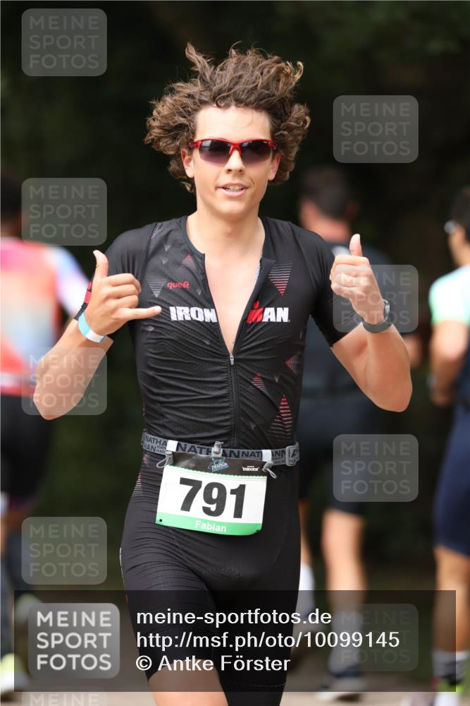 30.08.2026 - Elbe Triathlon Hamburg Antke Förster http://msf.ph/oto/10099145 30.08.2026 10:50:51 Laufen 791 meine-sportfotos.de