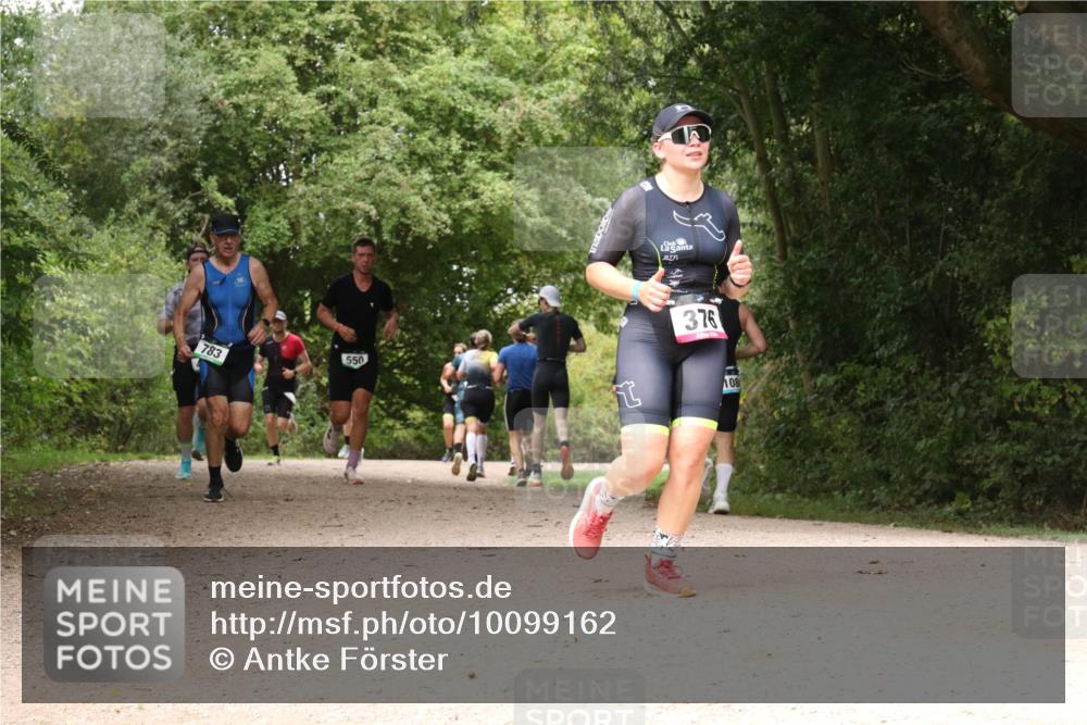 30.08.2026 - Elbe Triathlon Hamburg Antke Förster http://msf.ph/oto/10099162 30.08.2026 10:54:39 Laufen 783, 550, 376, 108 meine-sportfotos.de