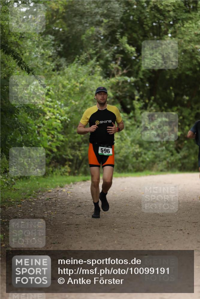 30.08.2026 - Elbe Triathlon Hamburg Antke Förster http://msf.ph/oto/10099191 30.08.2026 10:51:24 Laufen 596 meine-sportfotos.de