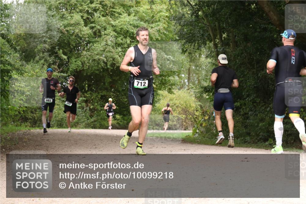 30.08.2026 - Elbe Triathlon Hamburg Antke Förster http://msf.ph/oto/10099218 30.08.2026 10:55:28 Laufen 175, 712, 3 meine-sportfotos.de