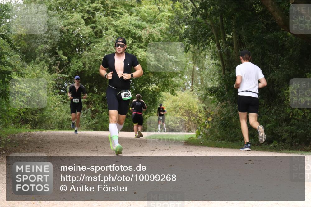 30.08.2026 - Elbe Triathlon Hamburg Antke Förster http://msf.ph/oto/10099268 30.08.2026 10:56:11 Laufen 588, 480 meine-sportfotos.de