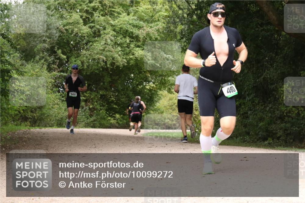 30.08.2026 - Elbe Triathlon Hamburg Antke Förster http://msf.ph/oto/10099272 30.08.2026 10:56:13 Laufen 588, 480, 90 meine-sportfotos.de