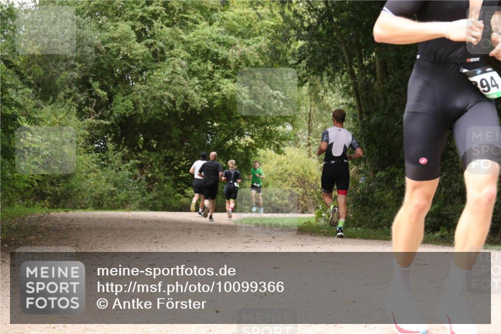 30.08.2026 - Elbe Triathlon Hamburg Antke Förster http://msf.ph/oto/10099366 30.08.2026 10:57:14 Laufen 94 meine-sportfotos.de