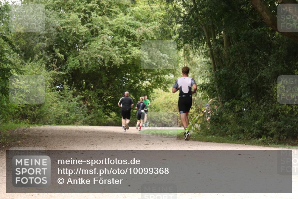 30.08.2026 - Elbe Triathlon Hamburg Antke Förster http://msf.ph/oto/10099368 30.08.2026 10:57:15 Laufen  meine-sportfotos.de