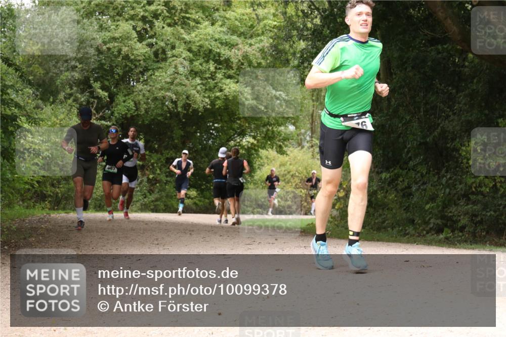 30.08.2026 - Elbe Triathlon Hamburg Antke Förster http://msf.ph/oto/10099378 30.08.2026 10:57:28 Laufen 467, 16 meine-sportfotos.de