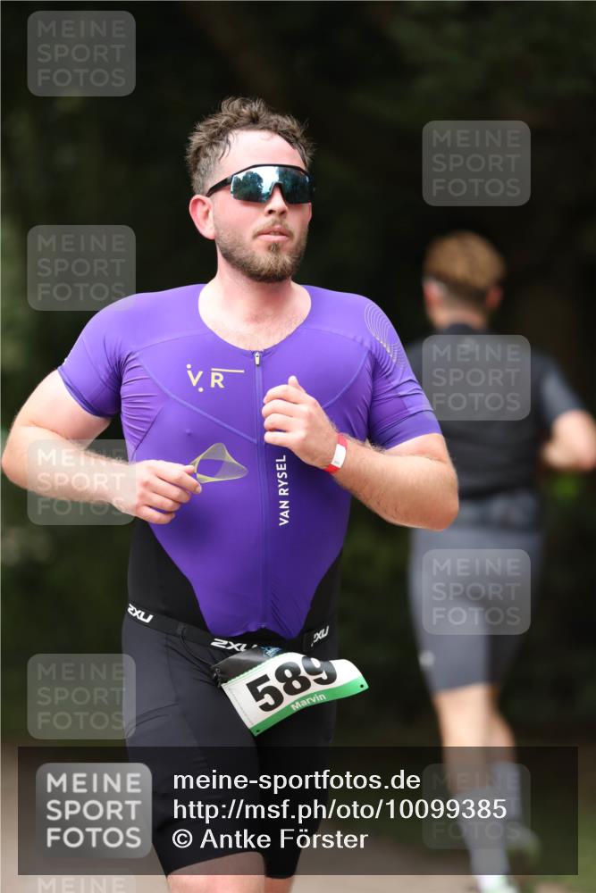 30.08.2026 - Elbe Triathlon Hamburg Antke Förster http://msf.ph/oto/10099385 30.08.2026 10:53:32 Laufen 589 meine-sportfotos.de