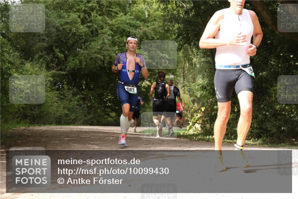 30.08.2026 - Elbe Triathlon Hamburg Antke Förster http://msf.ph/oto/10099430 30.08.2026 10:58:05 Laufen 683, 15 meine-sportfotos.de