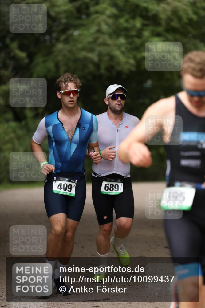 30.08.2026 - Elbe Triathlon Hamburg Antke Förster http://msf.ph/oto/10099437 30.08.2026 10:54:17 Laufen 409, 689, 395 meine-sportfotos.de