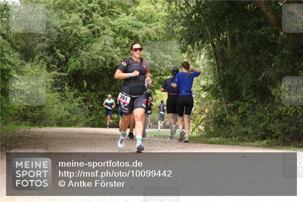 30.08.2026 - Elbe Triathlon Hamburg Antke Förster http://msf.ph/oto/10099442 30.08.2026 10:58:20 Laufen 391 meine-sportfotos.de