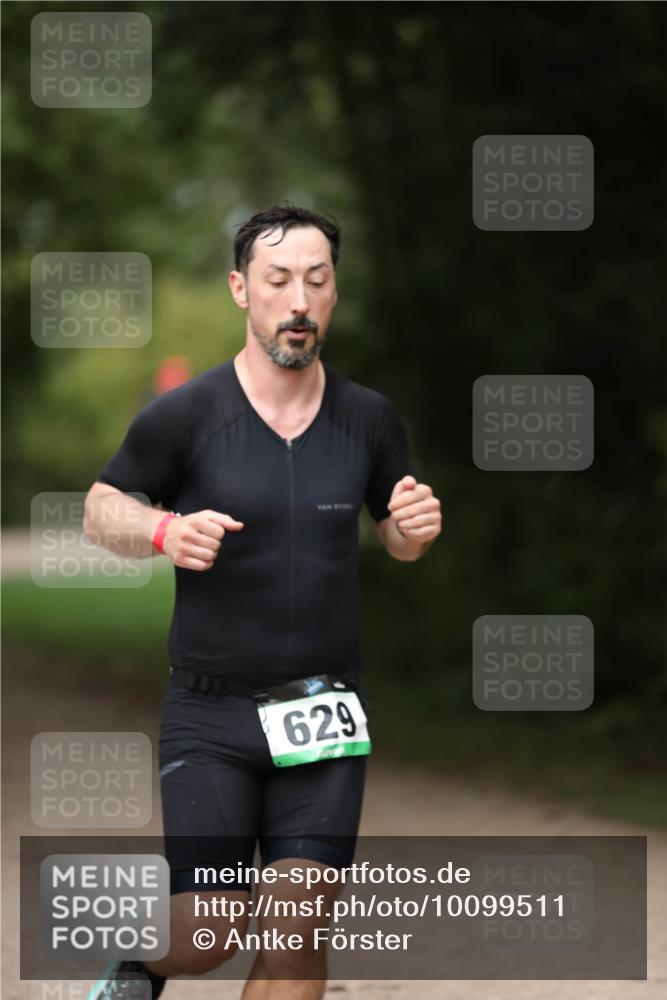 30.08.2026 - Elbe Triathlon Hamburg Antke Förster http://msf.ph/oto/10099511 30.08.2026 10:55:18 Laufen 629 meine-sportfotos.de