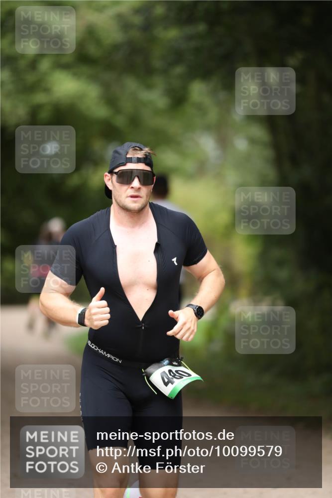 30.08.2026 - Elbe Triathlon Hamburg Antke Förster http://msf.ph/oto/10099579 30.08.2026 10:56:13 Laufen 480 meine-sportfotos.de