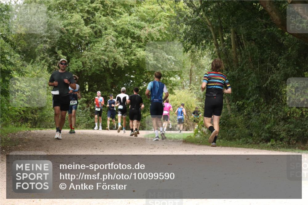 30.08.2026 - Elbe Triathlon Hamburg Antke Förster http://msf.ph/oto/10099590 30.08.2026 11:00:09 Laufen 434 meine-sportfotos.de